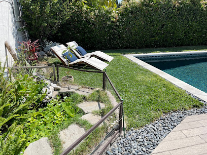 Swimply - Modern Lux Pool and Spa with Turtle Pond, Los Angeles