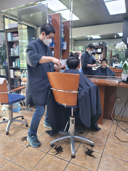 Bonnie & Sam Hair Salon, Los Angeles