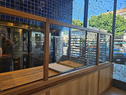 Levain Bakery – Larchmont Village, Los Angeles