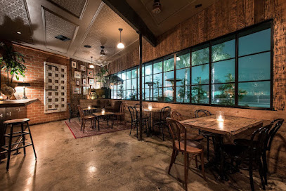 The Corner Door, Los Angeles