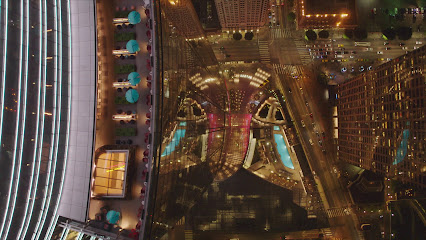 Spire 73, Los Angeles