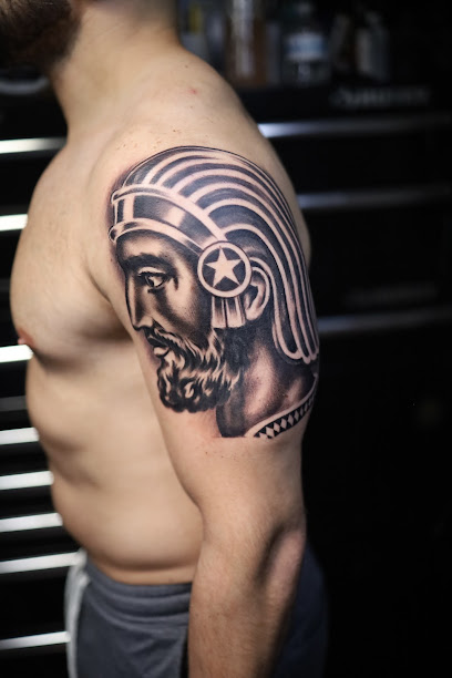 Dark side of the moon Tattoo, Los Angeles