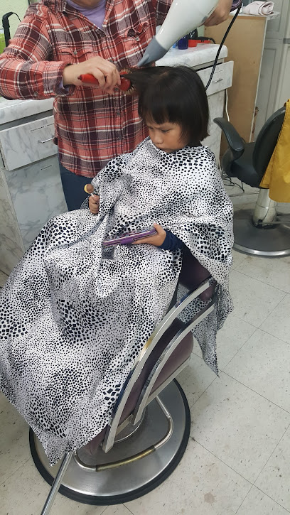 Candy Hair Salon, Los Angeles