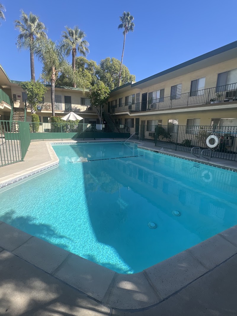 eLAvate Management & Realty, Los Angeles