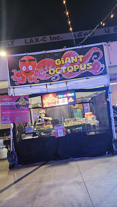 Damnoen Saduak Night Market