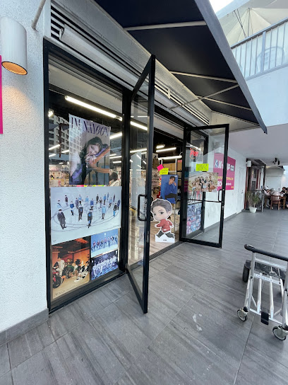 K-Pop Music Town, Los Angeles