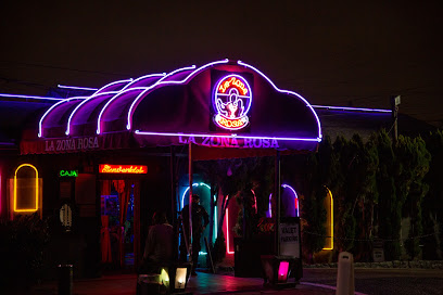 La Zona Rosa, Los Angeles