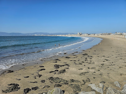 Charlie Beach, Los Angeles