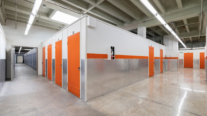 Public Storage, Los Angeles