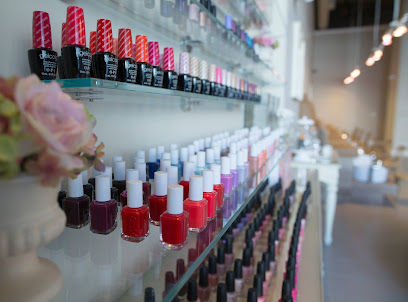 Luxe Nail & Spa Boutique, Los Angeles