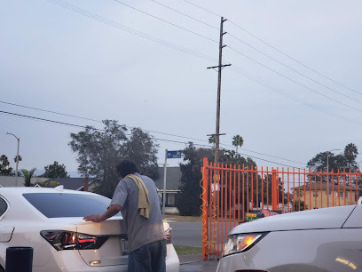 M&J 100% Hand Car Wash, Los Angeles