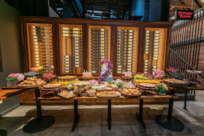 Shekarchi Bar & Grill, Los Angeles