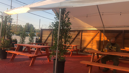 Las Cazuelas Restaurant & Pupuseria, Los Angeles