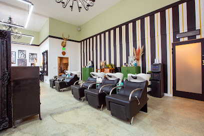 Hairroin Salon, Los Angeles