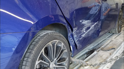 Christy’s Auto Body Repair, Los Angeles