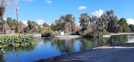 Reseda Park Lake, Los Angeles