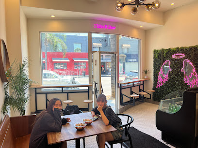 Raw Deal Organic Acai, Los Angeles