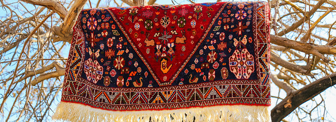 Los Angeles Home of Rugs