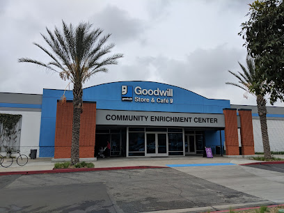 Goodwill Southern California Outlet Store, Los Angeles
