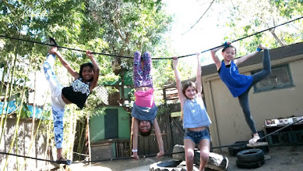 Play Mountain Place, Los Angeles