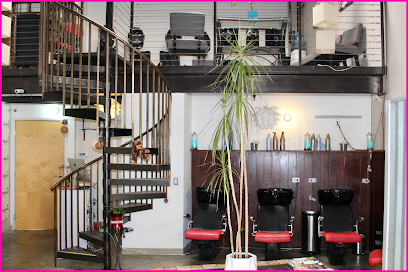 Dominican Hairstyling, Los Angeles