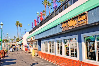 The Slip Bar & Eatery - Redondo Beach, Los Angeles