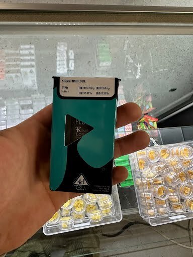 High End Melrose Dispensary, Los Angeles