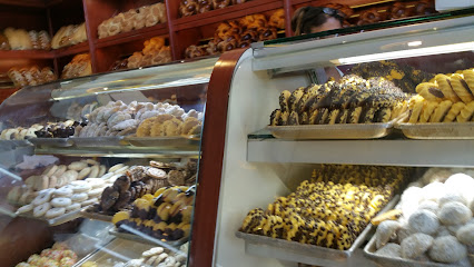 Classic Le Palais Pastry, Los Angeles
