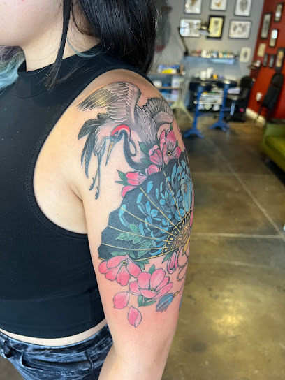 Broken Art Tattoo, Los Angeles