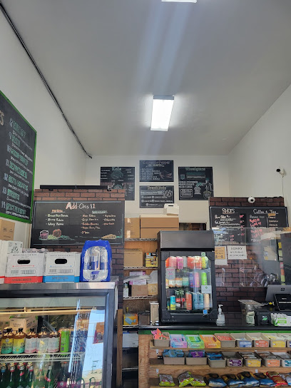 Earth Organic Juice Bar, Los Angeles