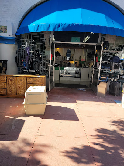 UCLA Thrift Shop, Los Angeles