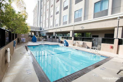 Holiday Inn Express Los Angeles - LAX Airport, an IHG Hotel