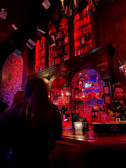 Bar Sinister, Los Angeles