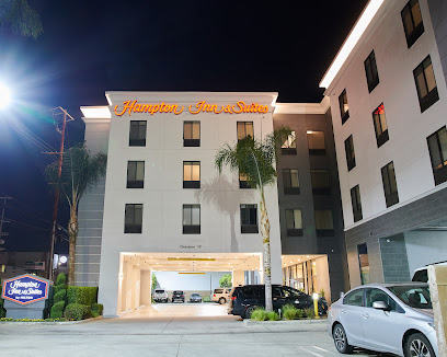 Hampton Inn & Suites Los Angeles/Sherman Oaks