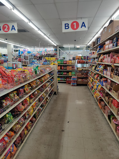 Mac Arthur park shopping center